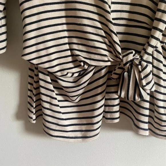 NWT Tribal Striped Front Knot Top - Picture 3 of 9